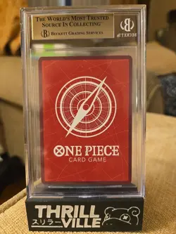Monkey.D.Garp (002) (Alternate Art) OP02-002 Paramount War Foil - Image 2