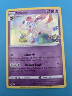 Sylveon 035/078 Pokemon GO Holo Pokemon TCG NM - Image 1
