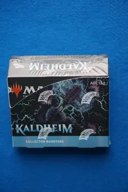 Magic the Gathering Kaldheim Collector Booster Box 12 packs (180 cards) sealed - Image 2