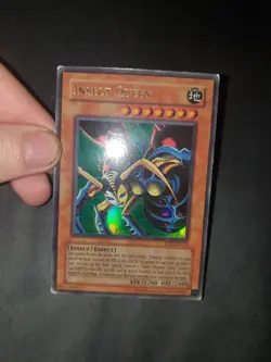 Insect Queen (LP) DB2-EN123 Ultra Rare - Image 2
