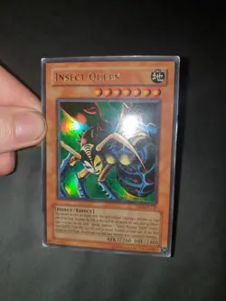 Insect Queen (LP) DB2-EN123 Ultra Rare - Image 3