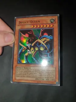 Insect Queen (LP) DB2-EN123 Ultra Rare - Image 4