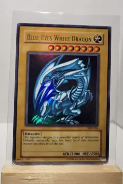 | Yugioh Blue-Eyes White Dragon SDK-001 Ultra Rare Starter Deck Kaiba HP 🔥 | - Image 1