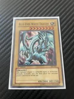 Blue-Eyes White Dragon SKE-001 Holo Rare 1st Edition LP-MP Yugioh - Image 1
