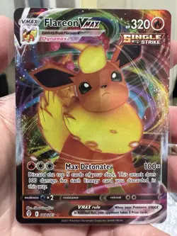 Pokemon TCG Flareon Vmax SWSH07: Evolving Skies 018/203 Ultra Rare - Image 1