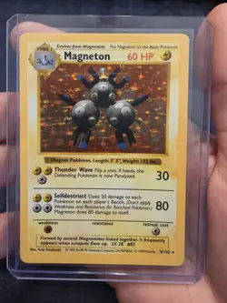 Pokemon TCG Magneton Shadowless Base Set Holo Rare 9/102 LP/NM - Image 1