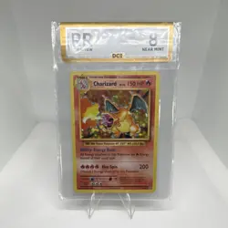 Pokemon Charizard TCG Classic: Charizard Holo - RR8 near mint 2016 - Image 1