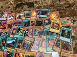 104+ Vintage 1996 YUGIOH Card Lot - Image 4