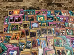 190+ Vintage 1996 YUGIOH Card Lot - Image 2
