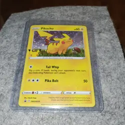 💥 Pokemon Pikachu #SWSH039 English Black Star Promo Cosmos Holo - Image 1