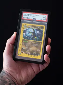 Pokemon 2003 Umbreon Skyridge Reverse Holo #32 PSA 9 - Image 4