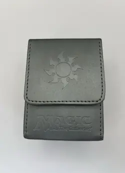 Magic the Gathering MTG Mana Flip Deck Box Ultra Pro GRAY Magnetic - 100 Cards - Image 1
