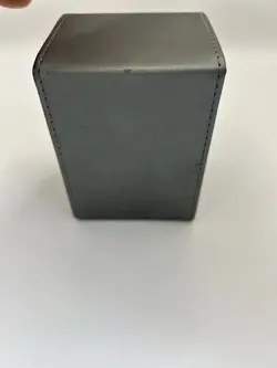 Magic the Gathering MTG Mana Flip Deck Box Ultra Pro GRAY Magnetic - 100 Cards - Image 5