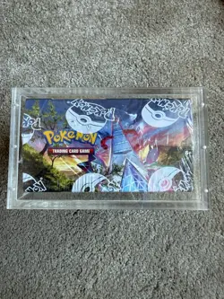 Evolving Skies Booster Box Sealed + Acrylic Included 820650818776 - Image 2