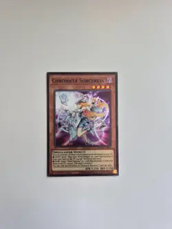 Yugioh Maze of Muertos - Chronicle Sorceress - MZMU-EN032 - Super Rare - Image 1
