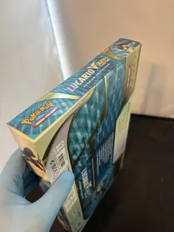 Pokemon TCG: Lucario VSTAR Premium Collection 820650851247 - Image 2