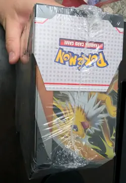 Pokemon Trading Card Game: Jolteon Espeon Tin Bundle BRAND NEW SEALED 820650855658 - Image 5