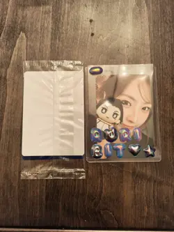 Reshiram (Phantasmal Flames Stamped) SEALED Hot Topic Exclusive 017/094 Pokemon - Image 5