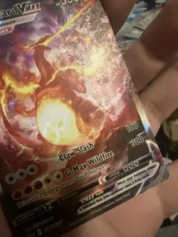 Charizard VMAX SWSH261 SWSH: Sword & Shield Promo Cards Holo - Image 4