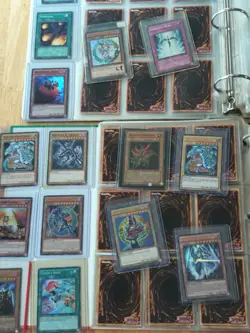 Yu-Gi-Oh! Binder Collection Lot Cards, HOLO, RARE, FOIL, VINTAGE, 1,100 Card🔥🔥 - Image 5