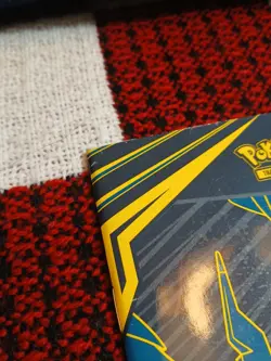 SUN MOON TEAM UP Pokemon Elite Trainer **Players Guide Only** - Image 3