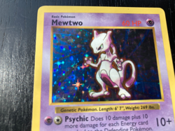 Pokemon RARE Shadowless Holo Mewtwo 10/102 Base Set. Excellent Condition. - Image 5