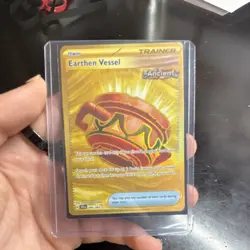 Pokemon Earthen Vessel Trainer Hyper Rare Holo 096/064 Sv: Shrouded Fable - Image 3
