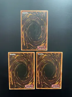 Yugioh Maju Garzett DCR-024 Common 1st Edition Damaged X3 - Image 2