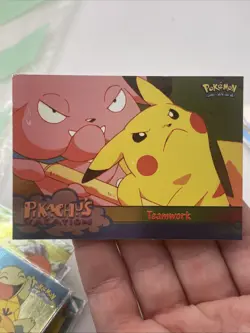 1999 Topps Pikachu's Vacation #54 Teamwork Foil Holo Pokemon - - Image 1