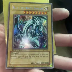 Yu-Gi-Oh! BPT-003 Blue-Eyes White Dragon - LIMITED EDITION - Secret Rare -played - Image 1