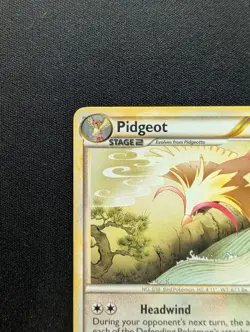 M/NM Pokemon Pidgeot Regular Card 29/102 Triumphant - Image 2