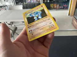 Machoke HP 034/102 Base Set 1st Edition Shadowless Regular Vintage Pokemon Card - Image 4