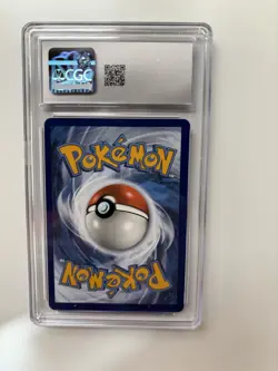 Pokemon TCG Umbreon v TG22/TG30 Ultra Rare Brilliant Stars CGC 9.5 - Image 2