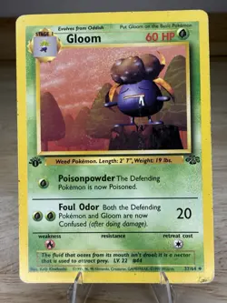 Pokemon Gloom 1st Edition Jungle 37/64 1999 Wizards (Damaged) - Image 1