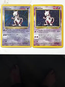 1999 POKEMON BASE SET UNLIMITED #10 MEWTWO-HOLO and 1 Shadowless with damage - Image 1