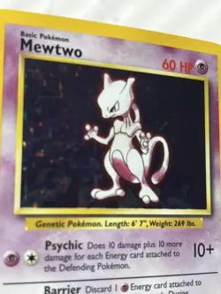 1999 POKEMON BASE SET UNLIMITED #10 MEWTWO-HOLO and 1 Shadowless with damage - Image 5