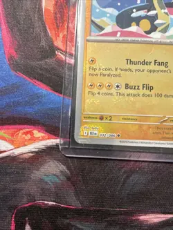 Pokemon TCG Elektross Master Ball Black Bolt 32/86 Mint Condition - Image 4