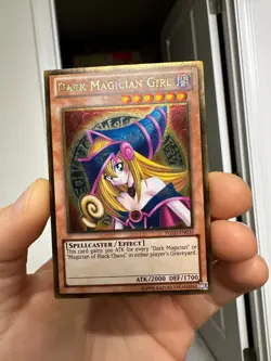 Dark Magician Girl - PGLD-EN033 - Gold Rare - Unlimited Edition - Image 1