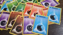 Vintage Pokemon TCG WoTC Mixed Energy Lot - HP/LP ~67 Cards - Image 2