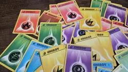 Vintage Pokemon TCG WoTC Mixed Energy Lot - HP/LP ~67 Cards - Image 4