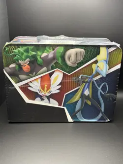 Pokemon TCG: Collector Chest (Fall 2020) - Image 3