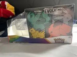 Pokemon Evolving Skies Elite Trainer Box - Image 1