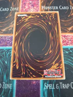 Yugioh Gaia The Fierce Knight LOB-006 Ultra Rare Unlimited Near Mint - Image 3