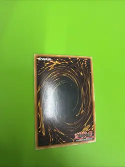 Yu-Gi-Oh Blue-Eyes White Dragon SKE-001 Super Rare 1st Edition LP - Image 2