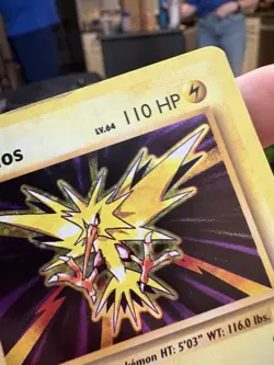 Pokemon TCG Zapdos Base Set Holo Unlimited Rare Card 16/102 LP Condition - Image 3