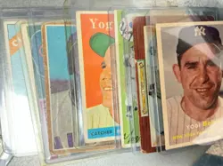 Lot of (8) Baseball Cards w/ Yogi Berra Ernie Banks - Image 1