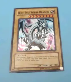 Blue-Eyes White Dragon DLG1-EN002 Dark Legends Unlimited Near Mint - Image 3