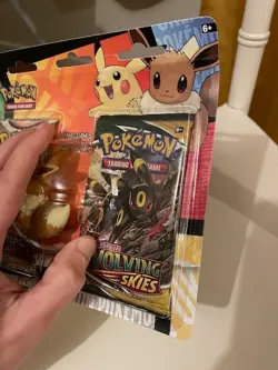 Pokemon Back to School Pikachu & Eevee Eraser - Evolving skies & Astral Radiance - Image 2