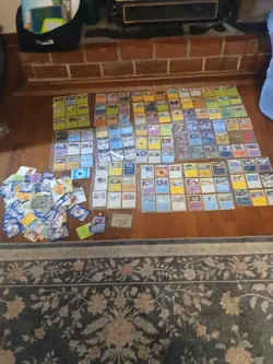 lot of pokemon cards 150+ - Image 1