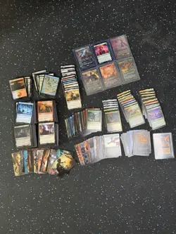 MTG LOTR 150 Card Lot - Foil / Rare / Borderless - Unplayed - Delighted Halfling - Image 4